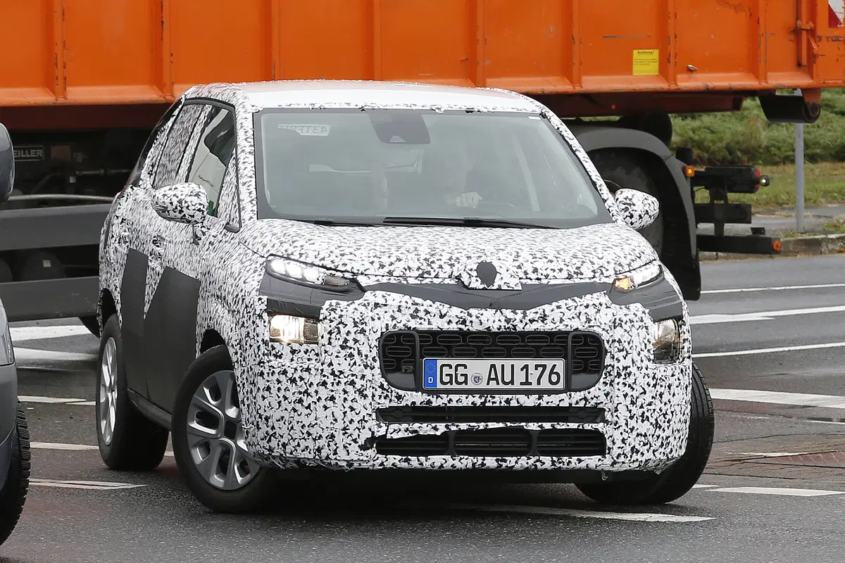 Nuova Citroen C3 Picasso 2017: avvistati su strada i primi esemplari (2)