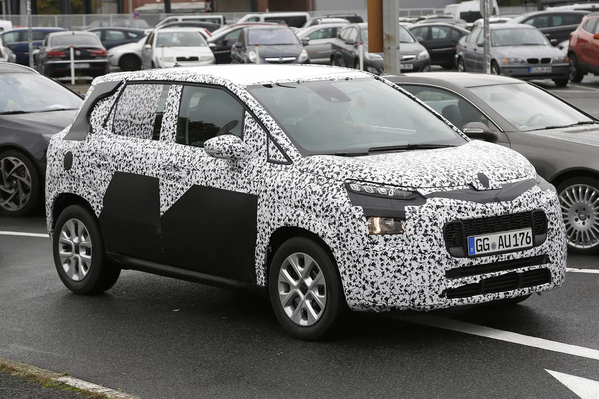 Nuova Citroen C3 Picasso 2017: avvistati su strada i primi esemplari (4)