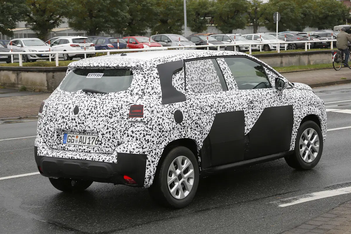 Nuova Citroen C3 Picasso 2017: avvistati su strada i primi esemplari (7)