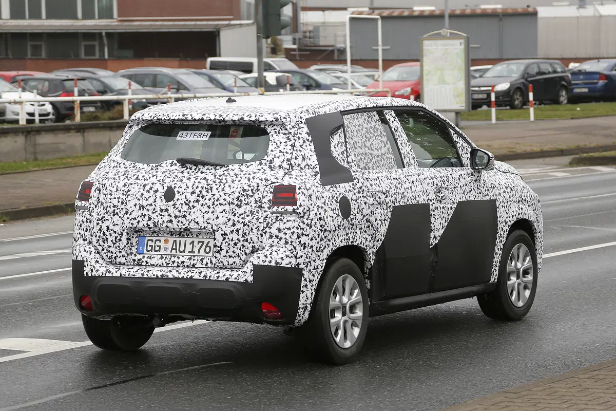 Nuova Citroen C3 Picasso 2017: avvistati su strada i primi esemplari (10)