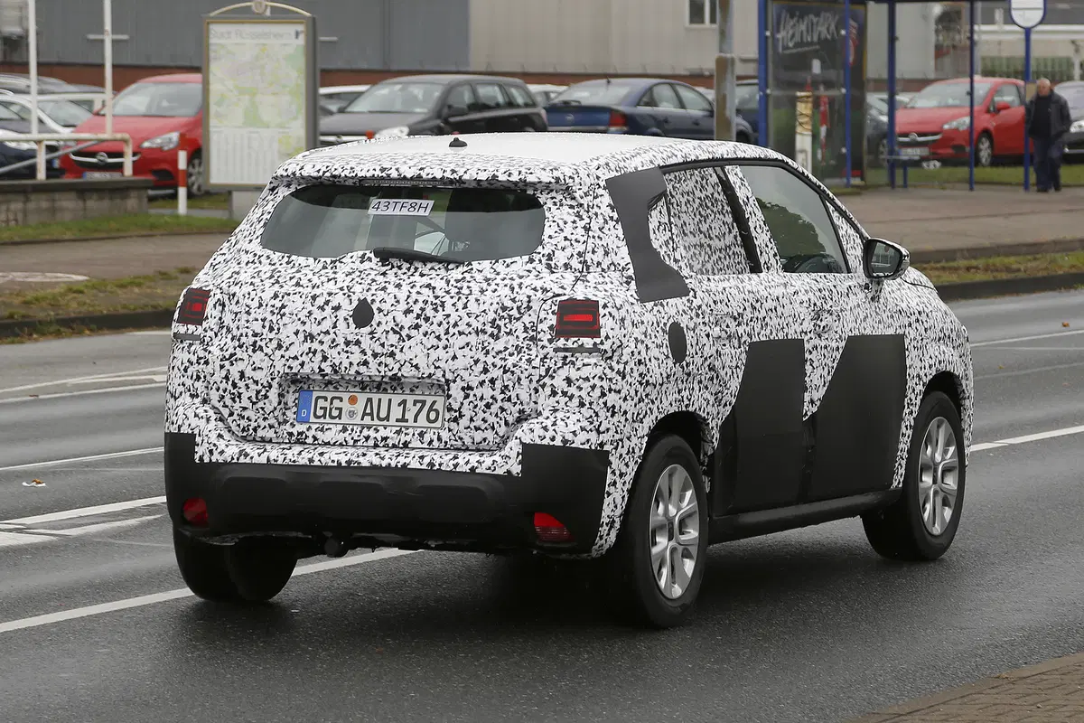 Nuova Citroen C3 Picasso 2017: avvistati su strada i primi esemplari (11)