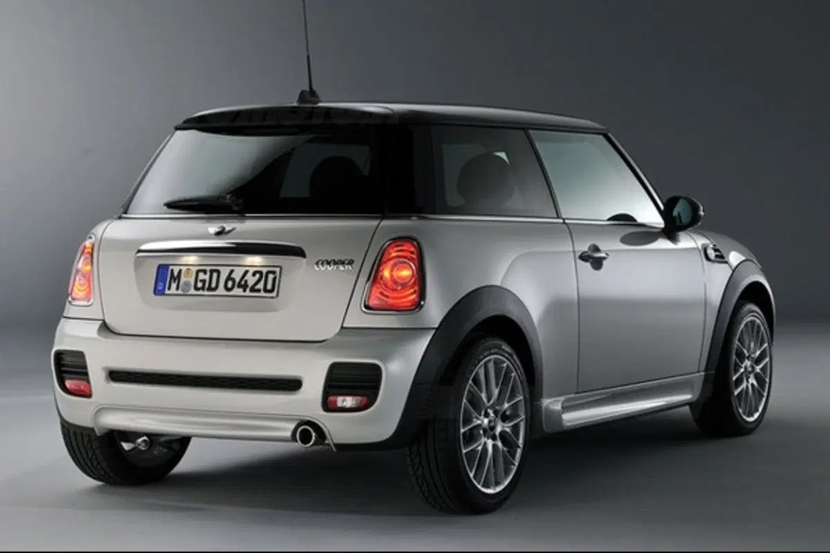Mini e Mini Cabrio: ecco il kit JCW per tutti i motori (2)