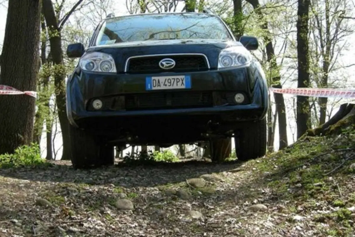Daihatsu Terios 2WD (21)