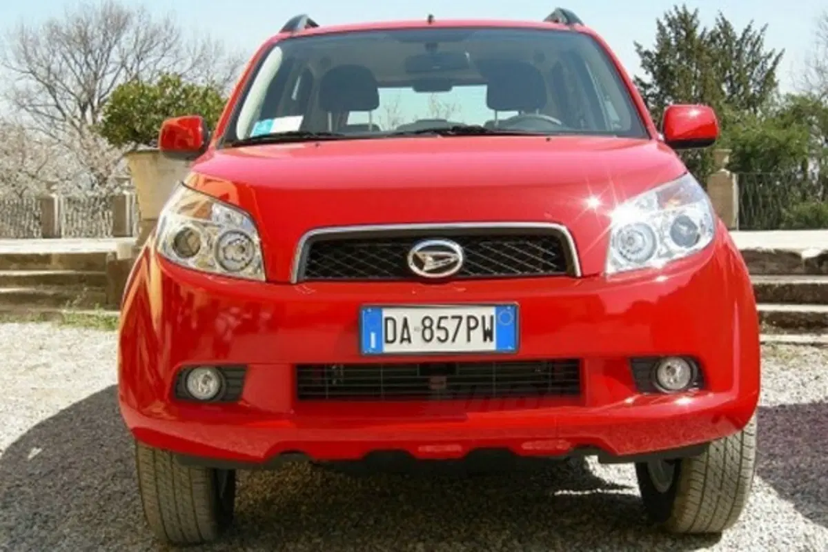 Daihatsu Terios 2WD (34)