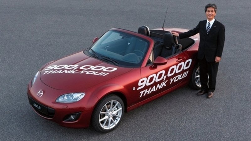Mazda MX-5: tagliato il traguardo delle 900.000