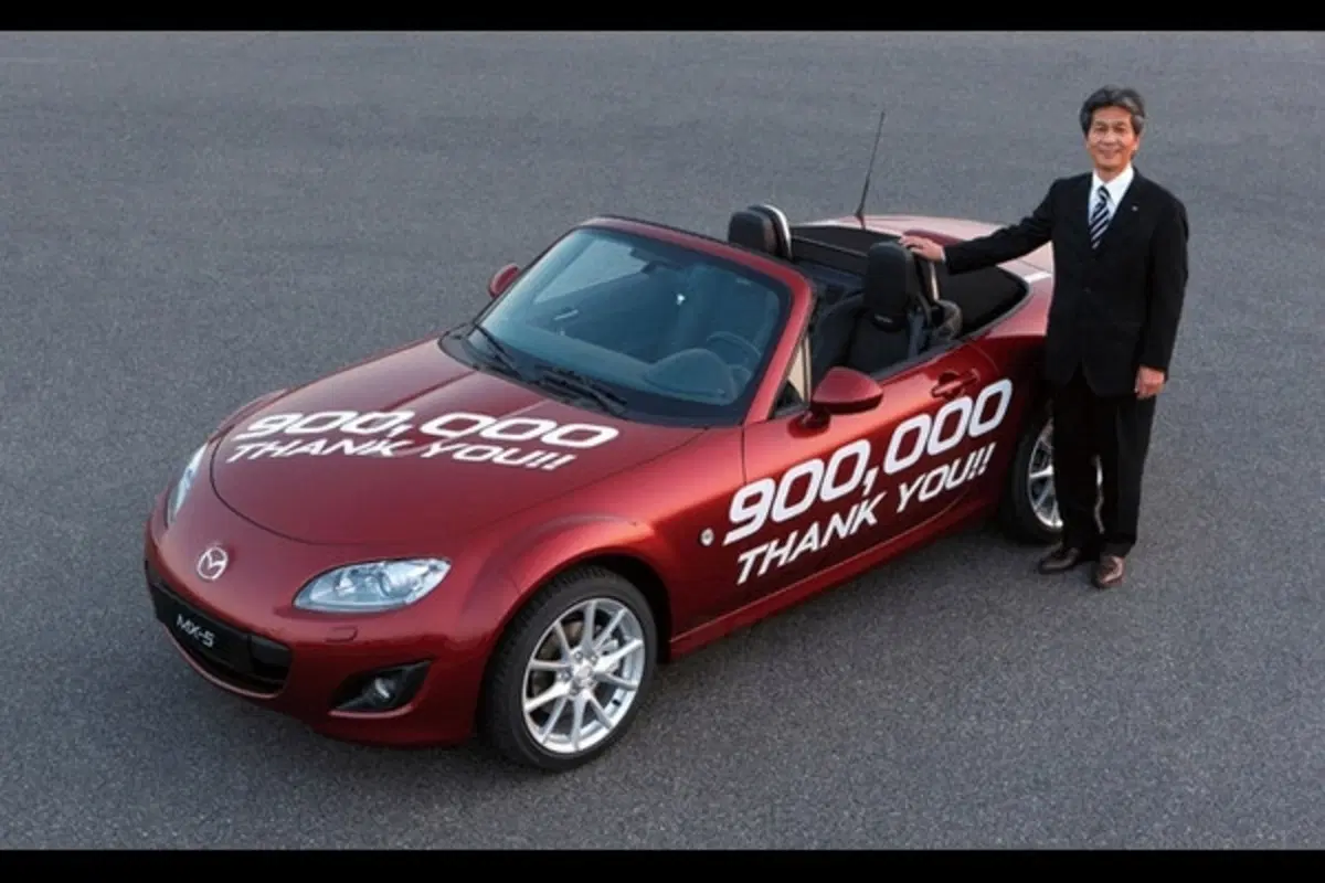 Mazda MX-5: tagliato il traguardo delle 900.000