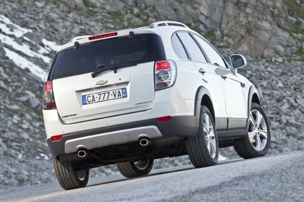 Chevrolet Captiva restyling 2011 (13)