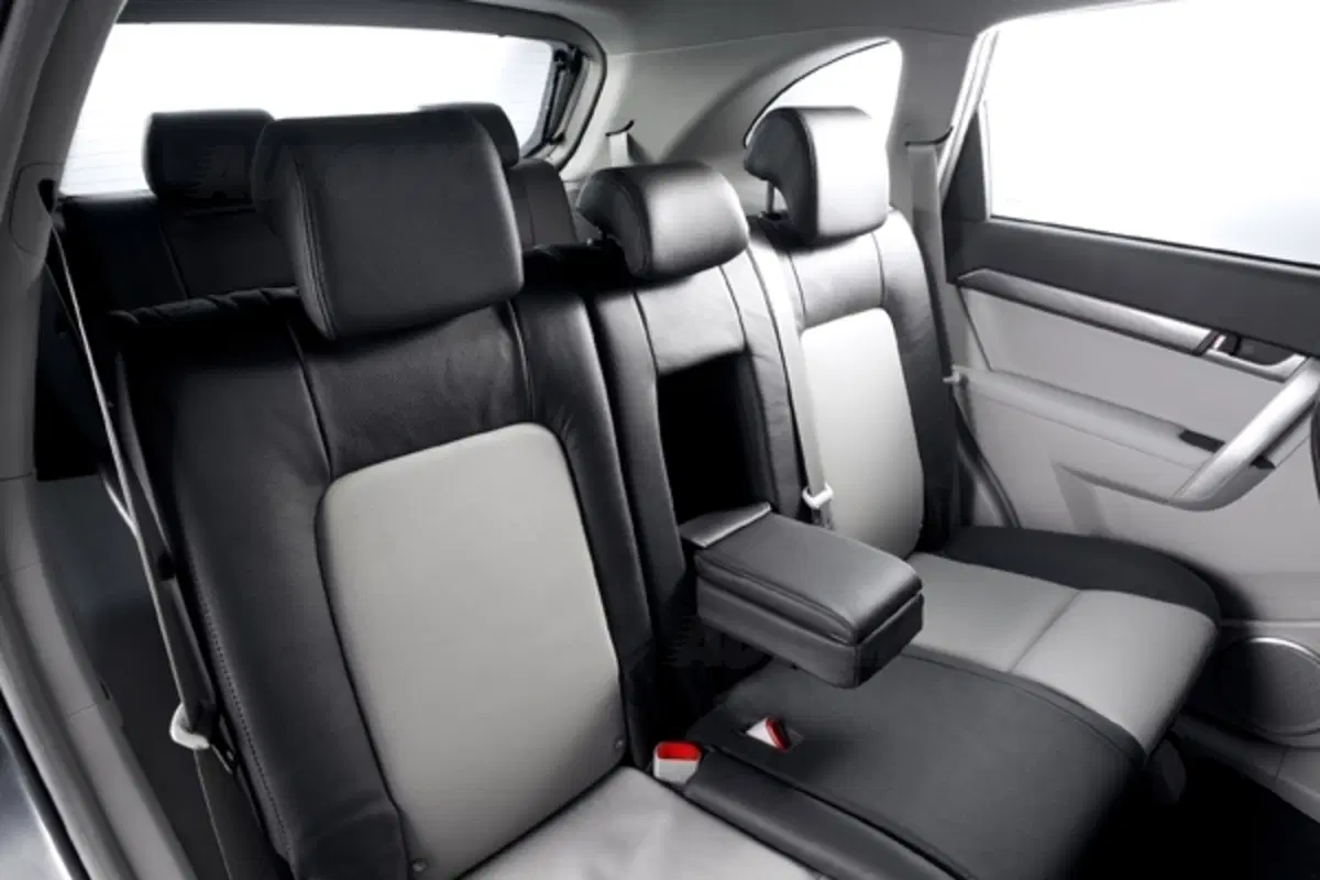Chevrolet Captiva restyling 2011 (23)