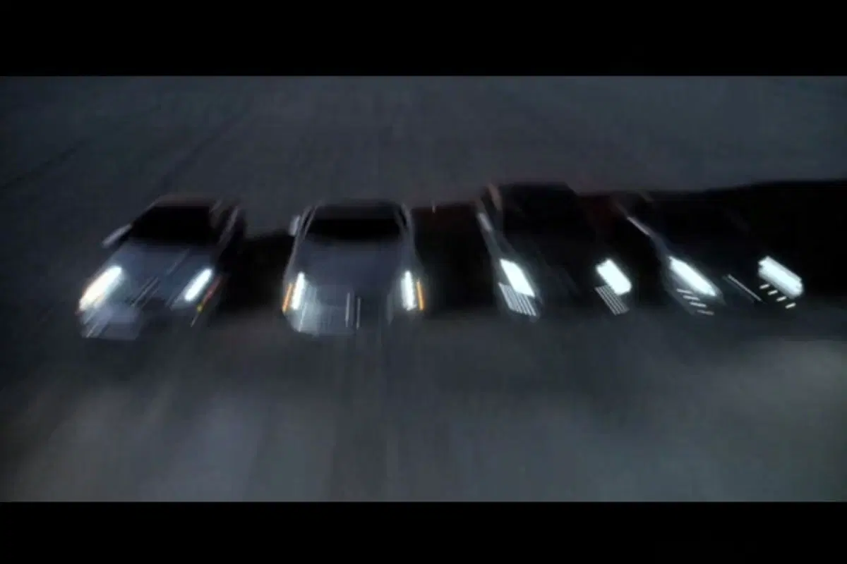 Mercedes SLS AMG Roadster - debutta al Super Bowl (7)