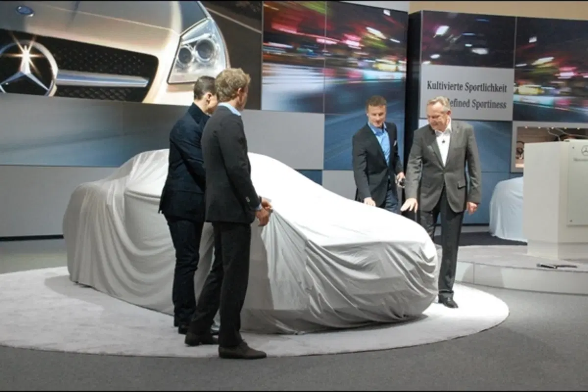 Mercedes SLK: vis à vis con Gordon Wagner