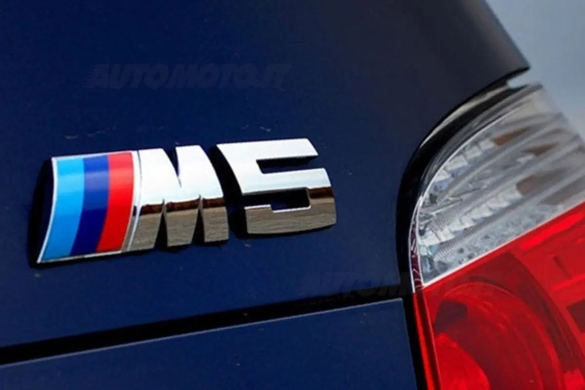 BMW M5 Concept - si vedrà a Shanghai