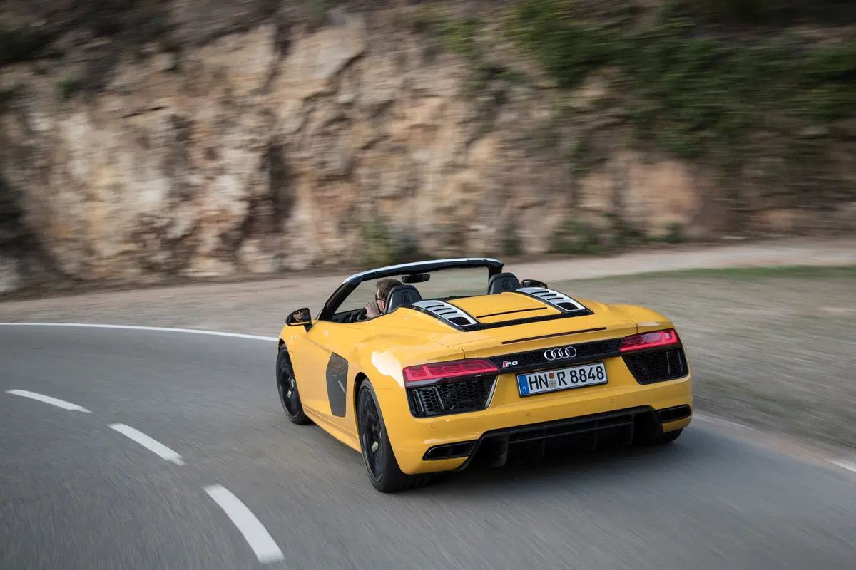 Audi R8 Spyder [Video primo test] (27)