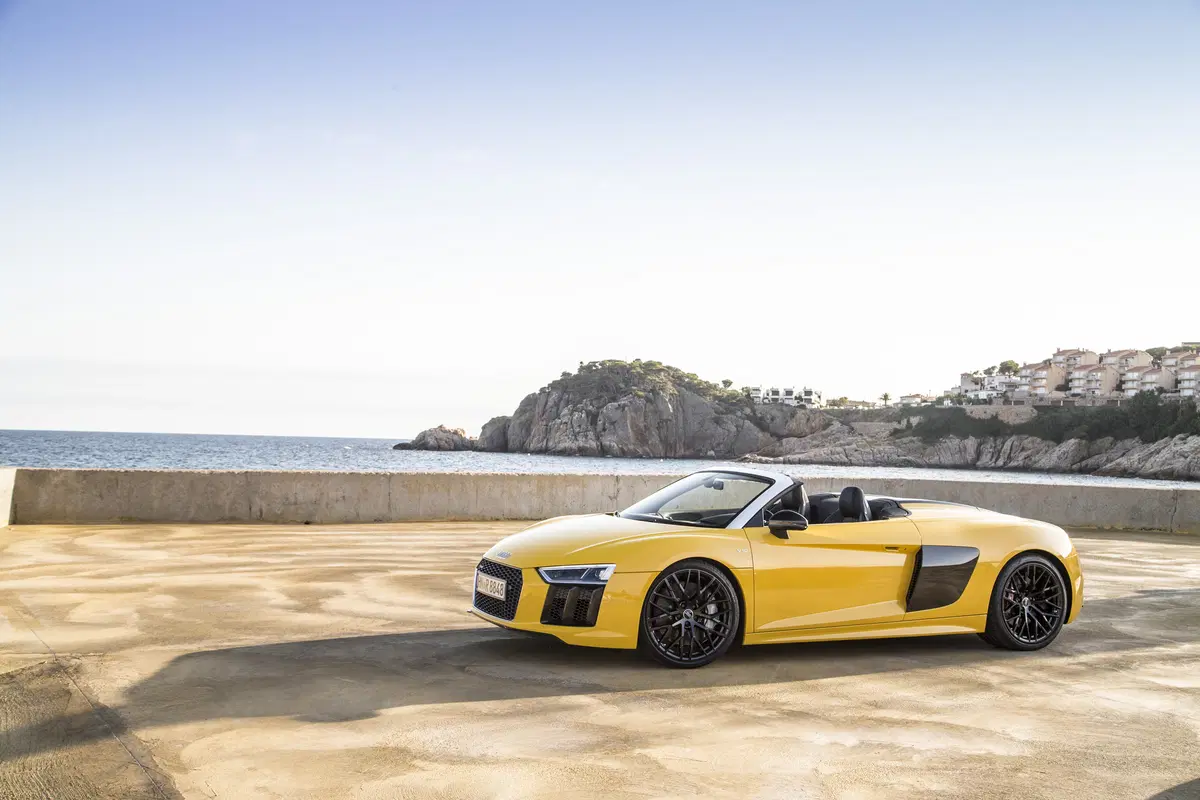 Audi R8 Spyder [Video primo test] (32)