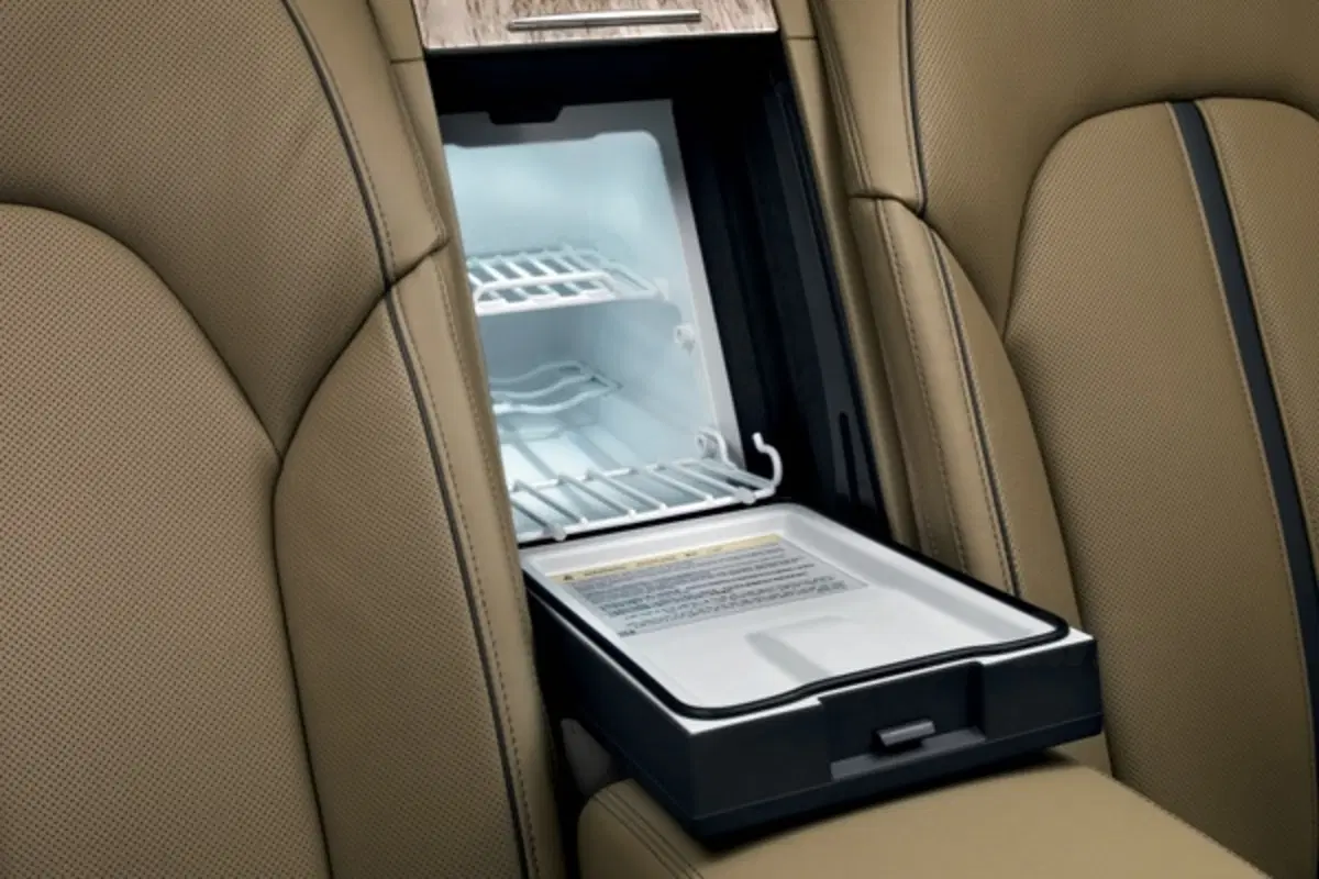 Audi A8 L W12 (14)