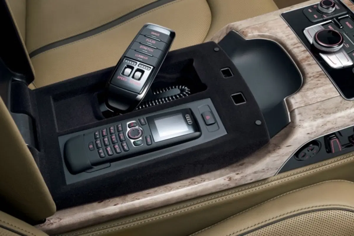 Audi A8 L W12 (16)