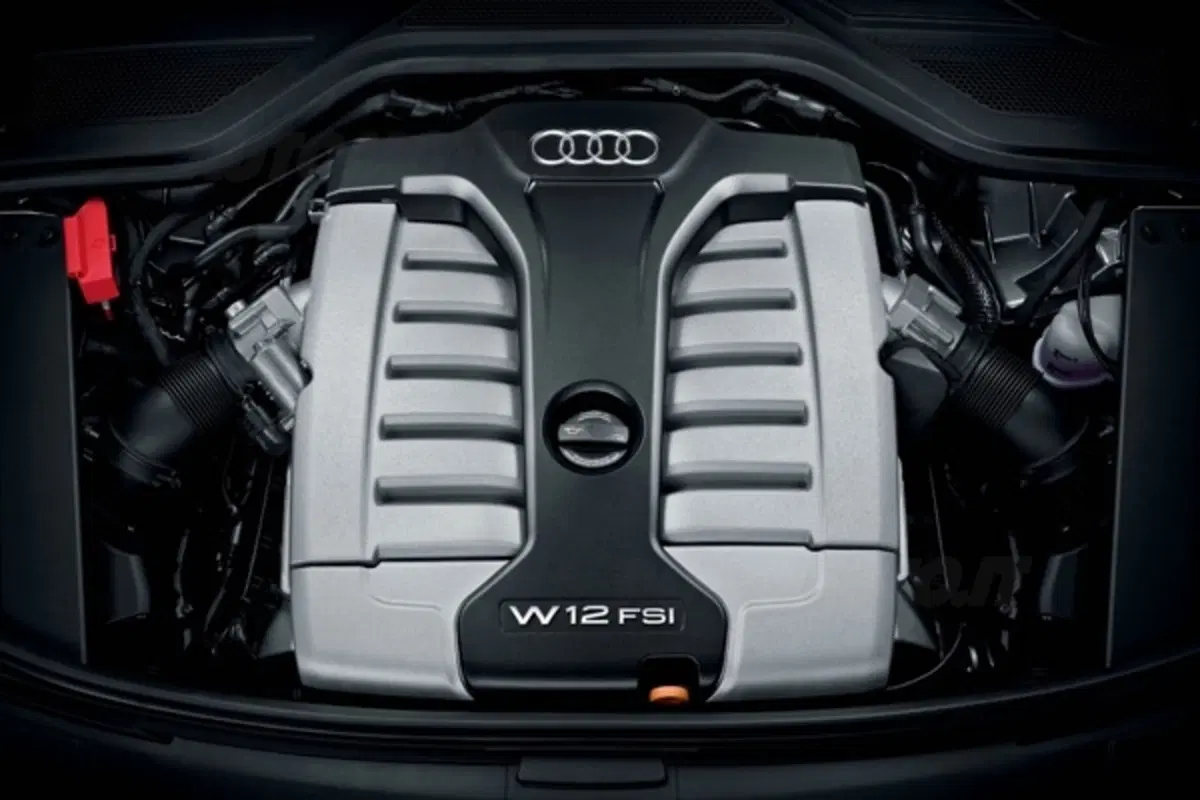 Audi A8 L W12 (18)