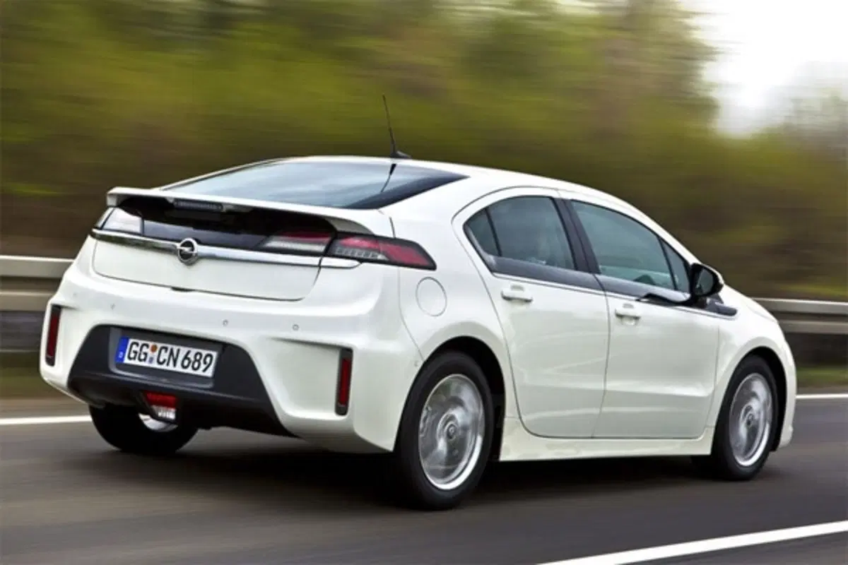 Opel Ampera - la versione di serie (2)