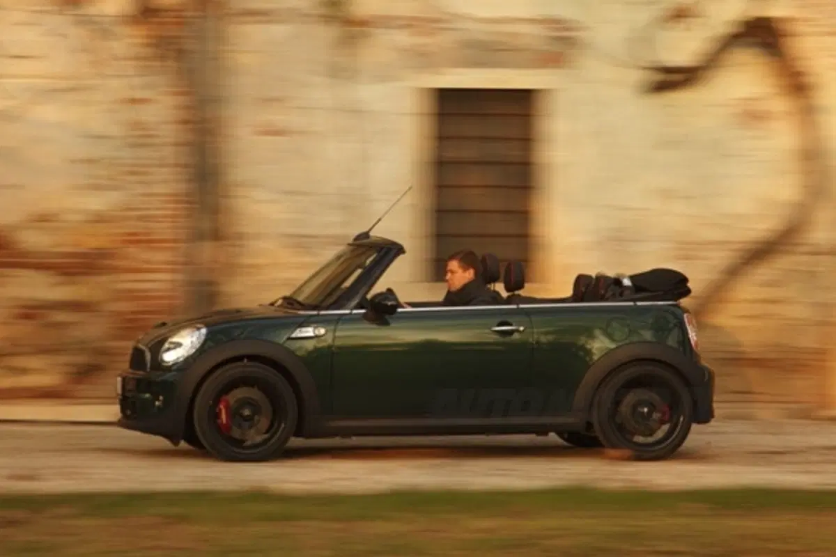 Mini John Cooper Works Cabrio