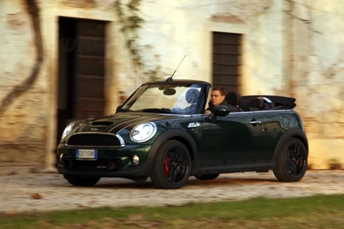 Mini John Cooper Works Cabrio (7)