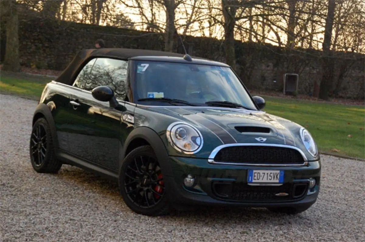 Mini John Cooper Works Cabrio (10)
