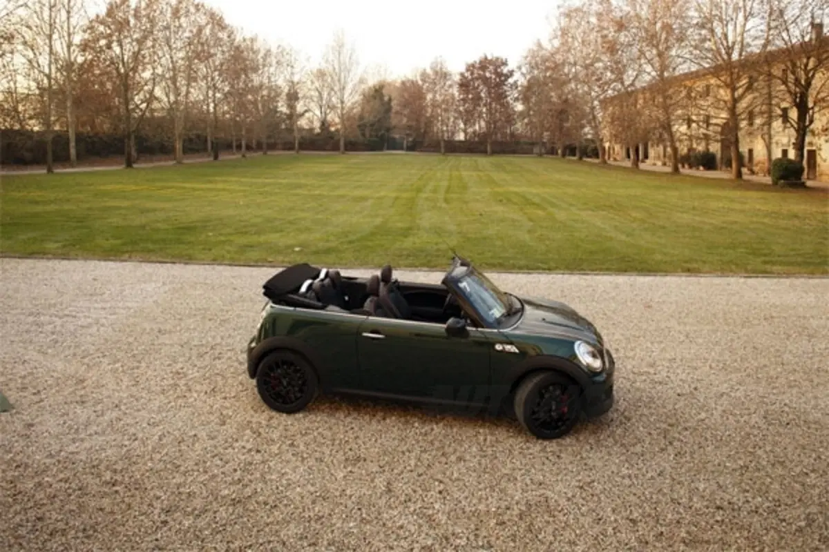 Mini John Cooper Works Cabrio (13)