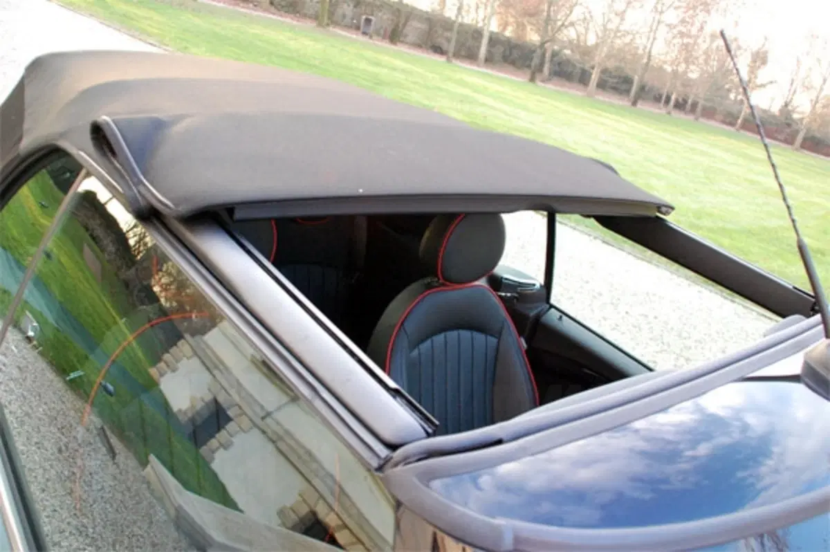 Mini John Cooper Works Cabrio (37)