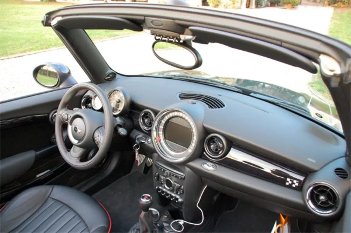 Mini John Cooper Works Cabrio (40)