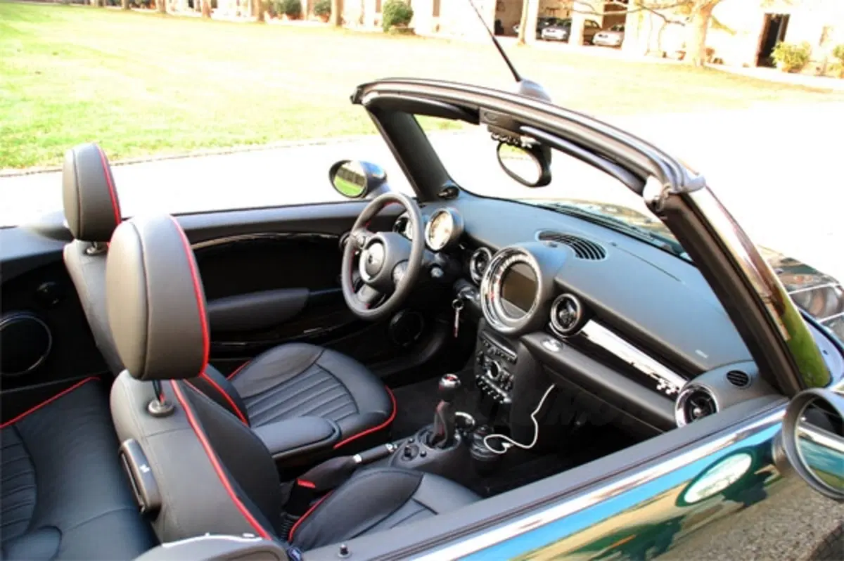 Mini John Cooper Works Cabrio (41)