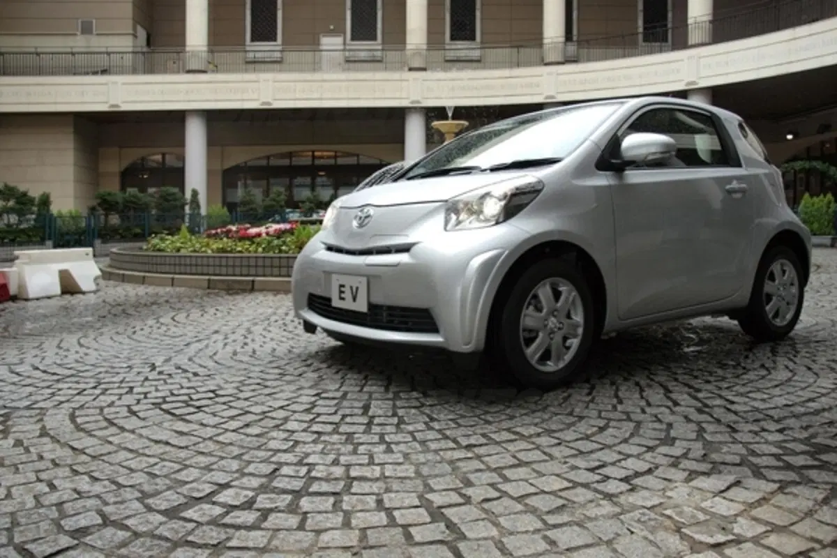 Toyota iQ EV