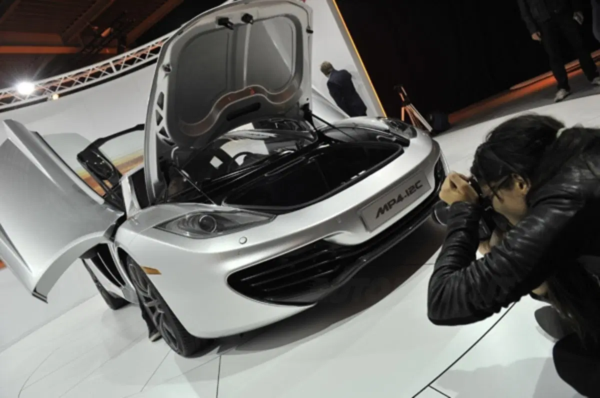 McLaren MP4-12C: le prestazioni ufficiali
