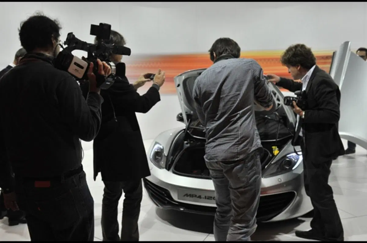 McLaren MP4-12C: le prestazioni ufficiali (16)