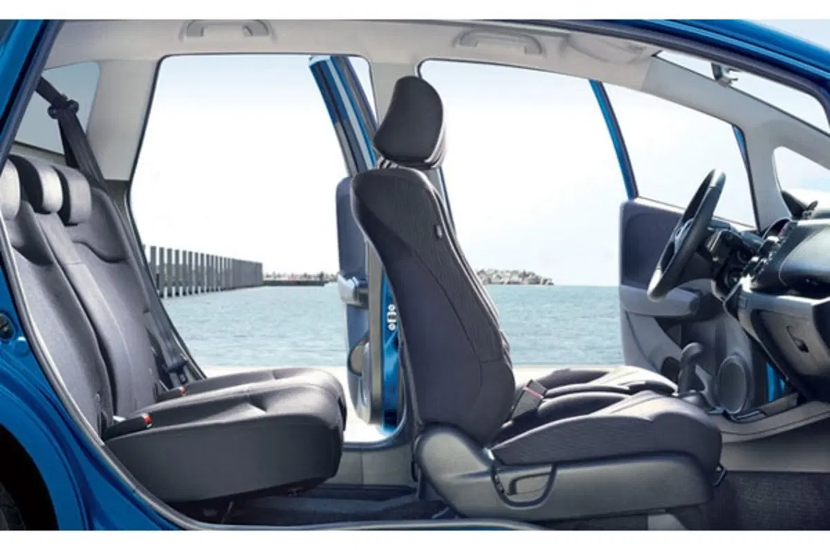 Honda Jazz m.y. 2011 (29)