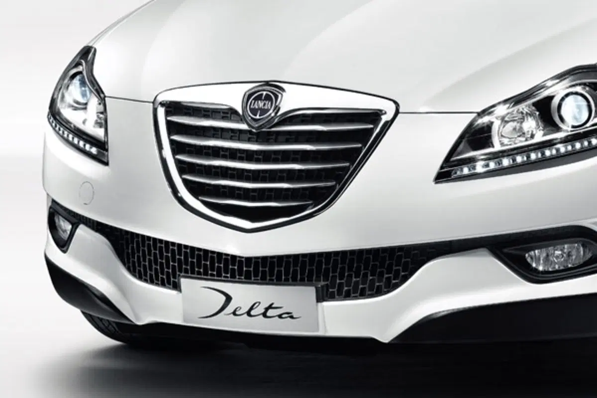 Lancia Delta restyling (5)