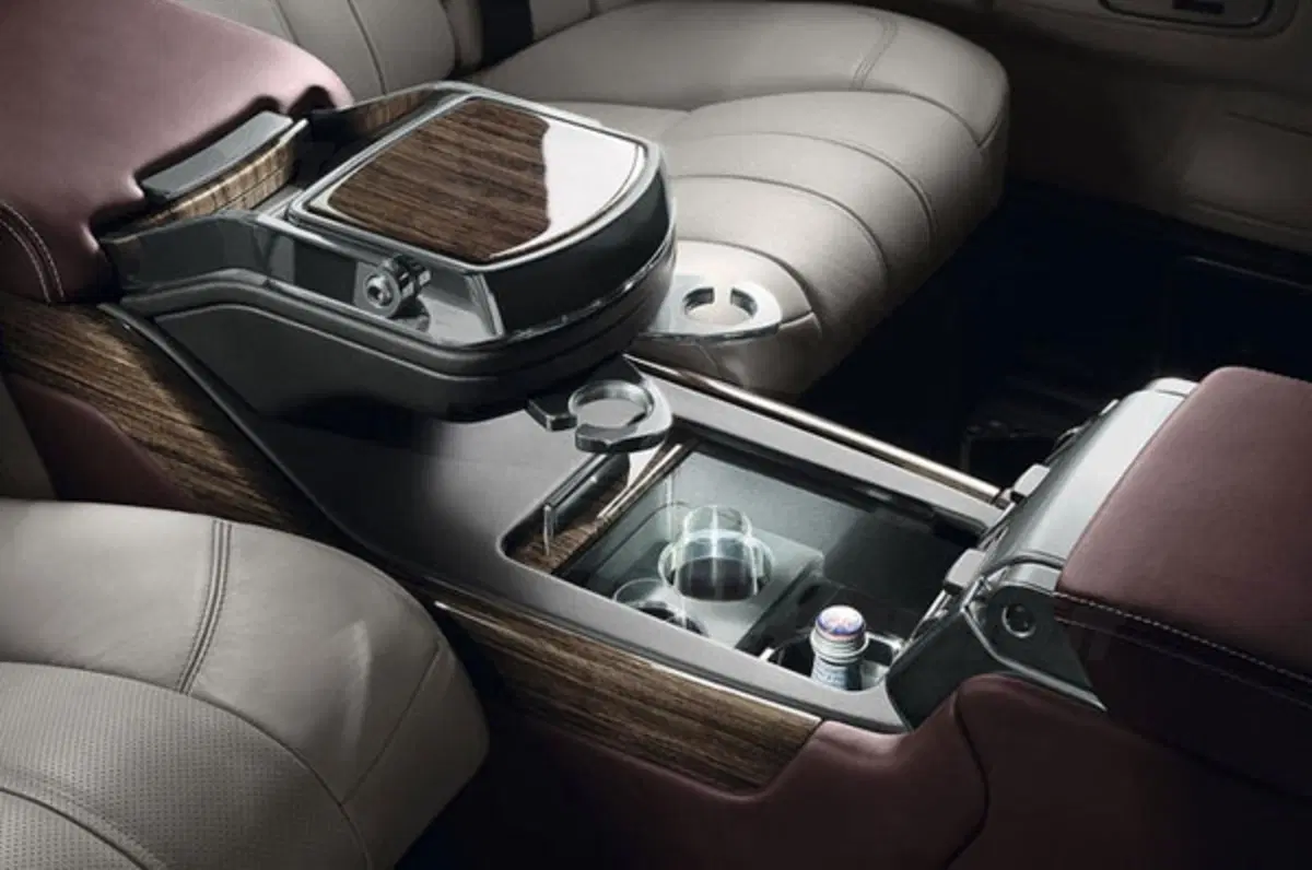 Range Rover Autobiography Ultimate Edition (5)