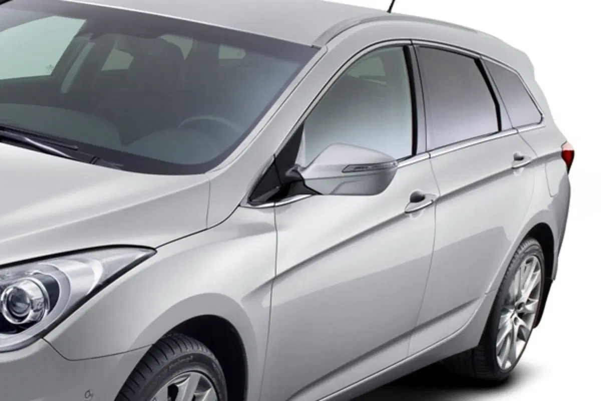 Hyundai i40 Wagon: prime immagini ufficiali (5)