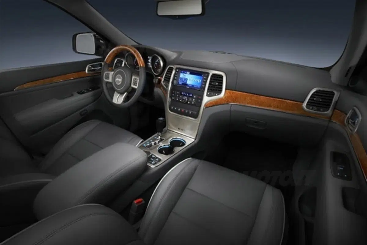 Jeep Grand Cherokee 3.0 diesel CRD (12)