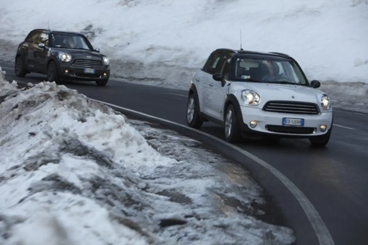 Su ghiaccio e neve con la Mini Countryman All4 (14)