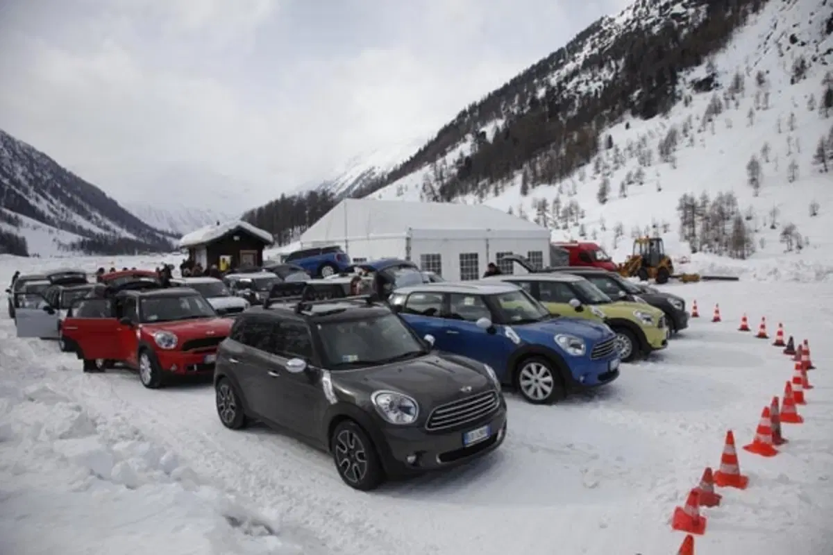 Su ghiaccio e neve con la Mini Countryman All4 (23)