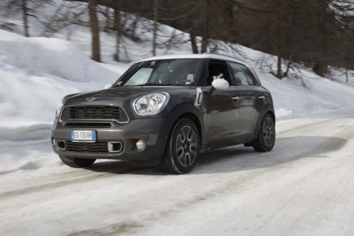 Su ghiaccio e neve con la Mini Countryman All4 (70)