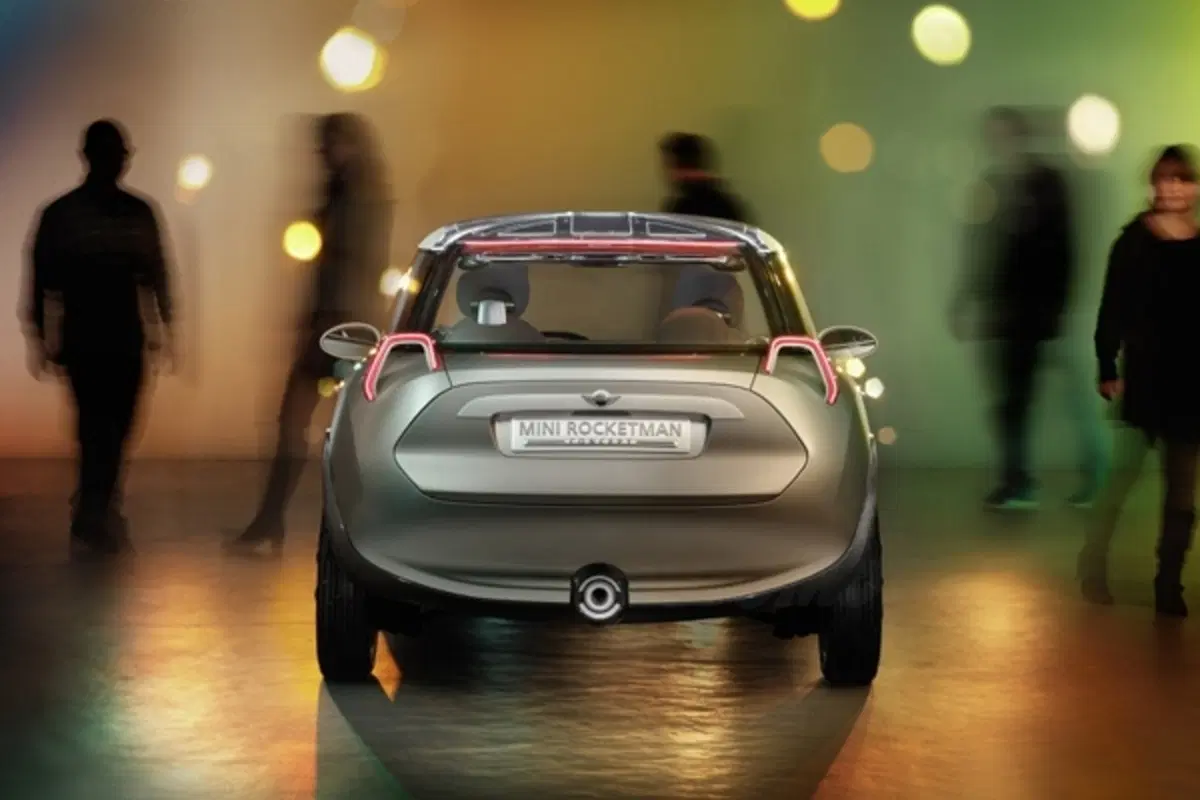 Mini Rocketman Concept (2)