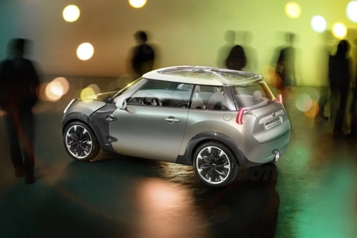 Mini Rocketman Concept (13)