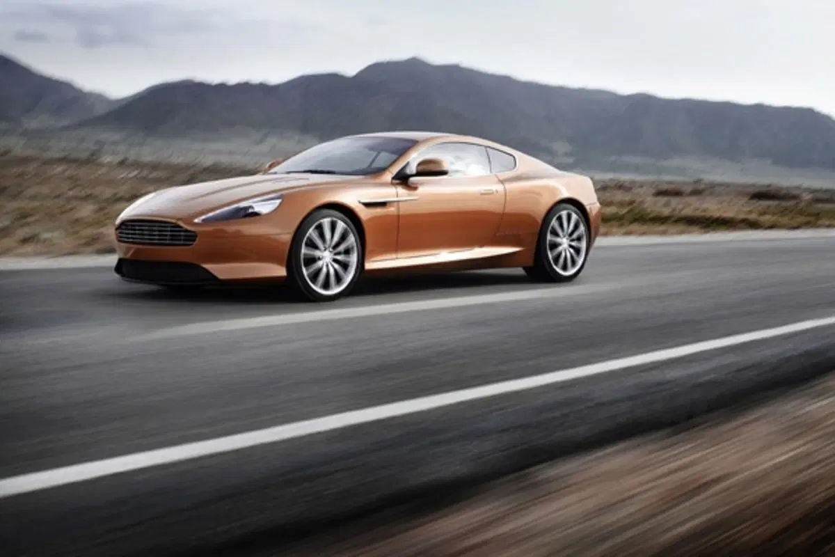 Aston Martin Virage (2)