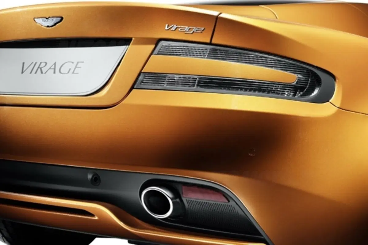 Aston Martin Virage (16)
