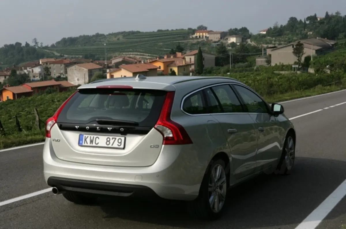 Volvo S60 e V60 DRIVe (2)
