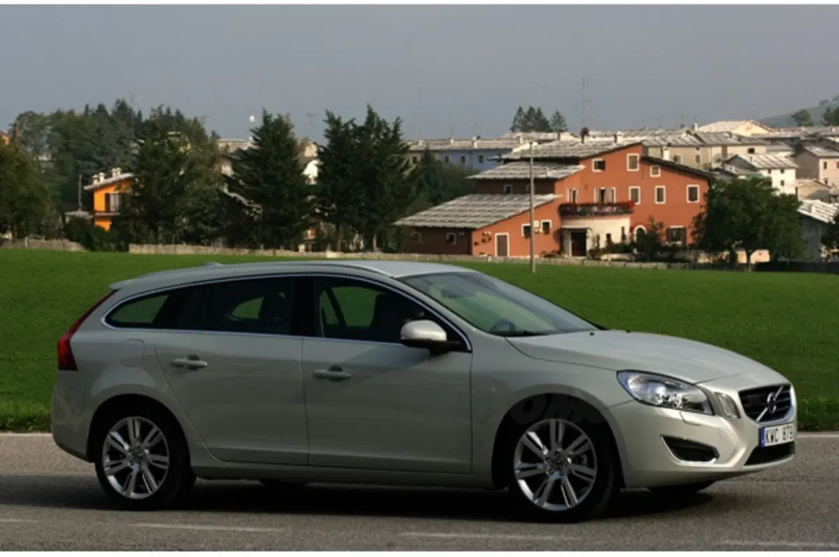 Volvo S60 e V60 DRIVe (3)