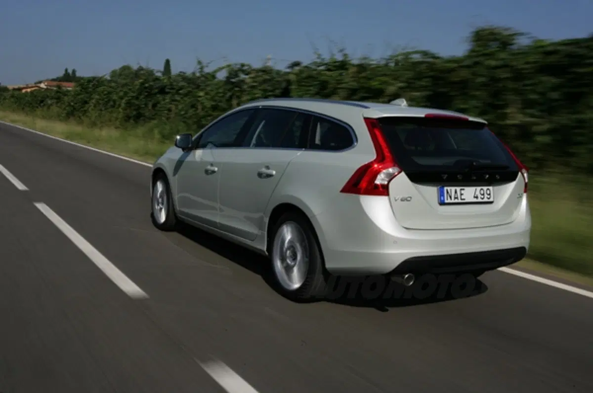 Volvo S60 e V60 DRIVe (4)