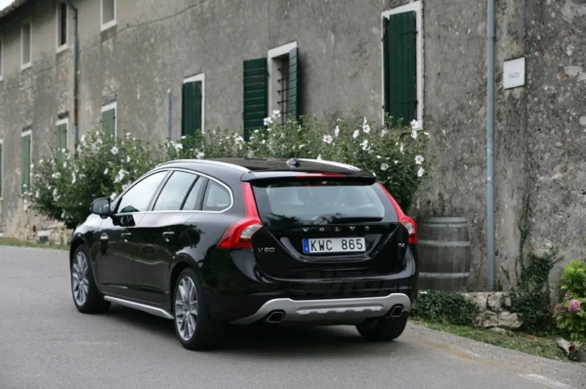Volvo S60 e V60 DRIVe (5)