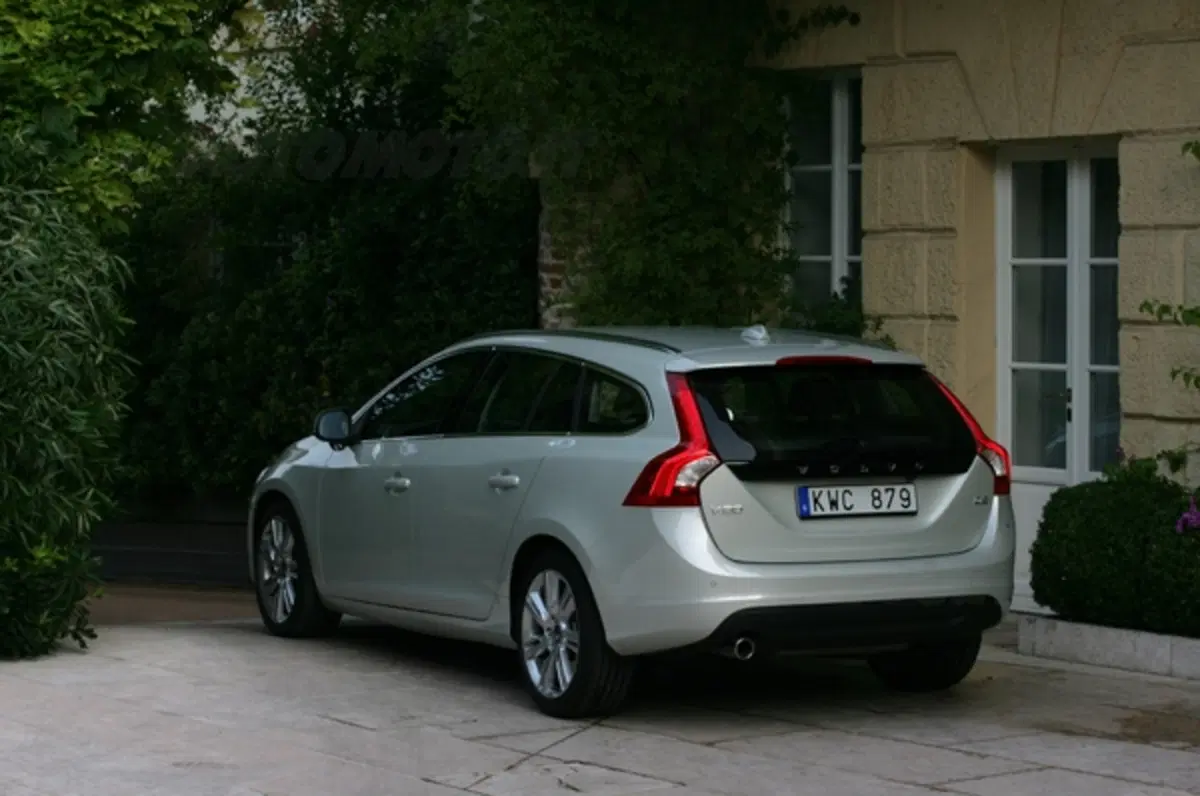 Volvo S60 e V60 DRIVe (12)