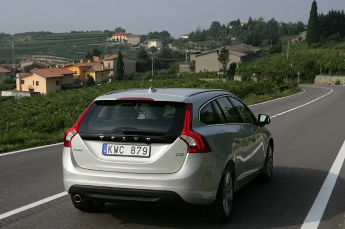 Volvo S60 e V60 DRIVe (14)
