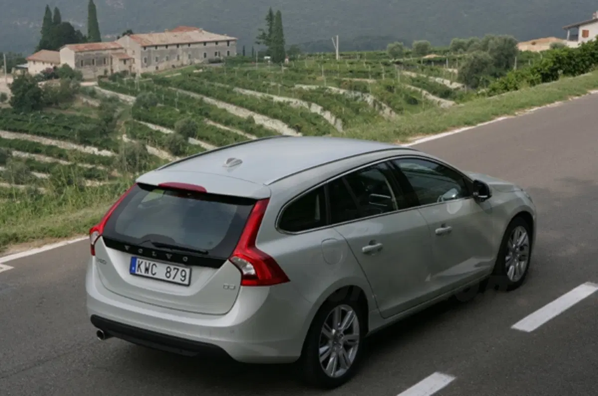 Volvo S60 e V60 DRIVe (15)